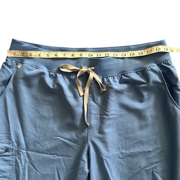 Figs | Zamora Jogger Scrub Pants - Picture 7 of 14